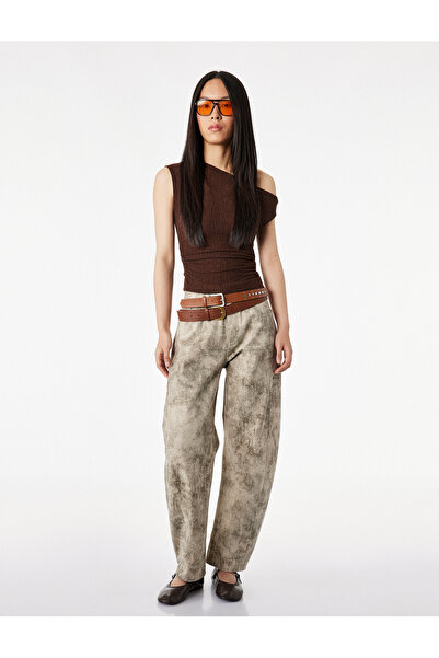 Koton Rahat Kalıp Pamuklu Kemer Detaylı Yıkamalı Düğmeli Balon Pantolon