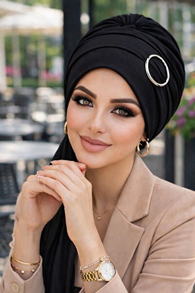 Aişe tesettür Siyah Toka Detaylı Atkılı Bone