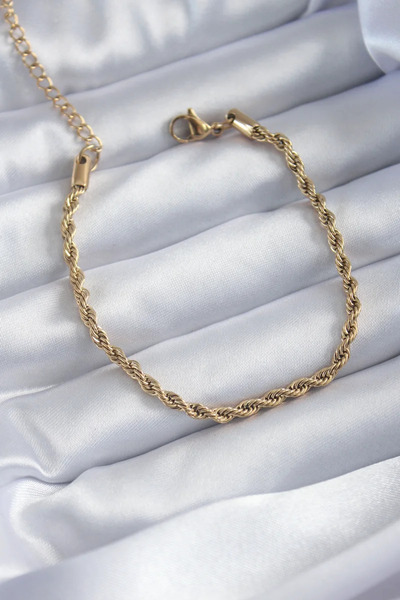 Skygo سوار نسائي موديل 316L من الفولاذ باللون الذهبي - TJ-BB5667