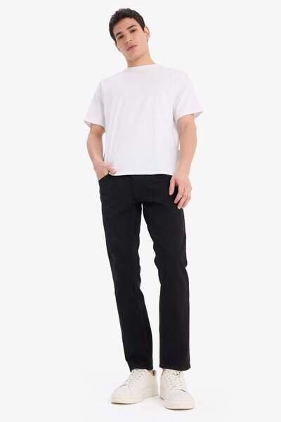 DeFacto Pedro Slim Fit Dar Kalıp Normal Bel Dar Paça Siyah Jean Pantolon E192...