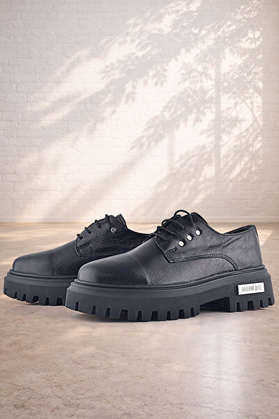 Rakerplus Siyah Kırışık Hakiki Deri Bağcıklı Metal Detaylı GünlükOxford Ayakkabı