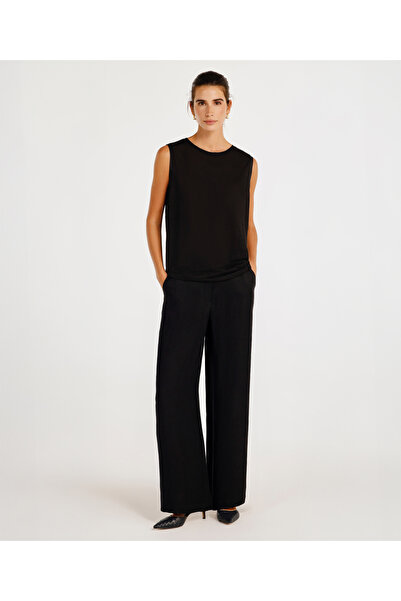 Yargıcı Sleeveless Crew Neck Tshirt