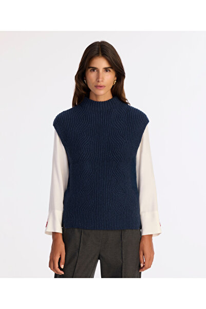 Yargıcı Regular Half Turtleneck Vest