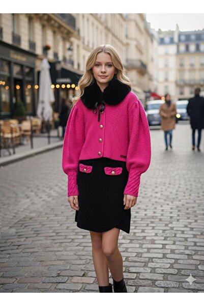 Hilal Akıncı Kids سترة صوفية تريكو بأزرار ذهبية للفتيات مع جيوب مزخرفة وتنورة...