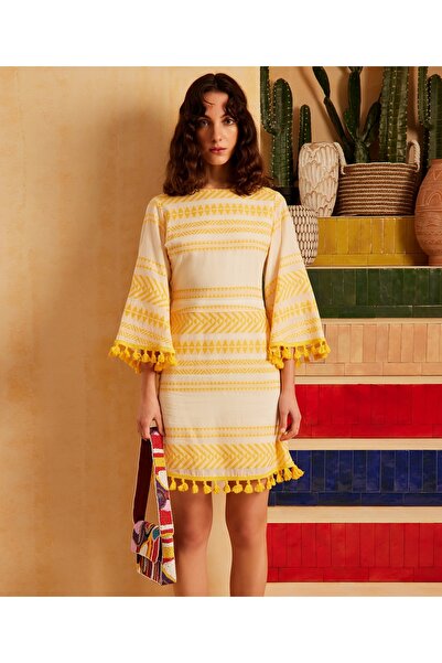 Yargıcı Nakış Detaylı Elbise