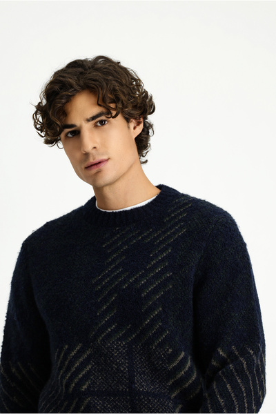 Kiğılı Pulover din lână cu model cu decolteu obișnuit