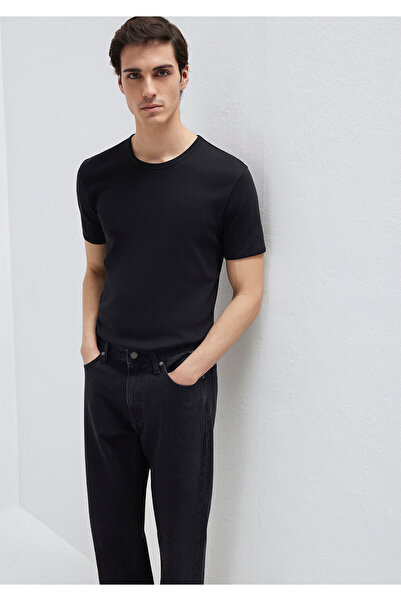 Mavi Schwarzes, figurbetontes T-Shirt mit Rippenmuster - 063747 -900