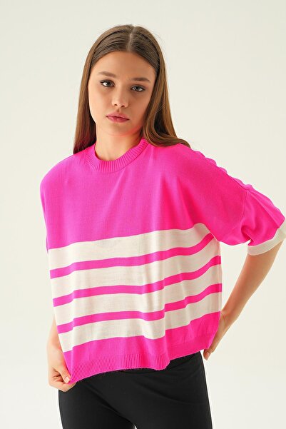 Rays Tricou cu detaliu cu dungi fucsia supradimensionat 1454
