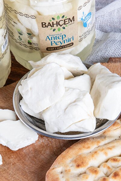 Bahçem Antep Peyniri (Keçi sütünden) Net: 750 g Bidon Az Tuzlu Salamura