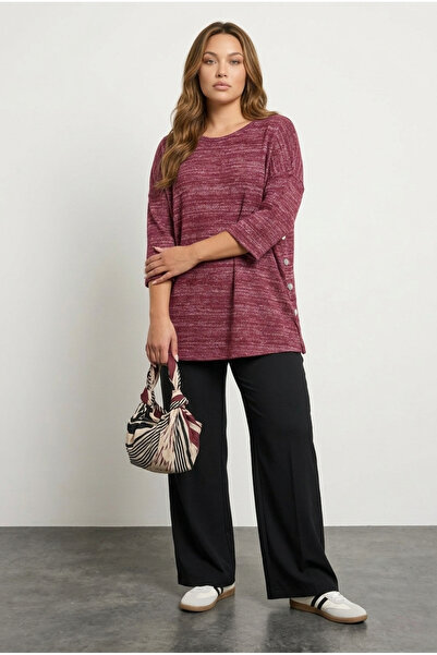 Stil Diva Dukserica veće veličine sa okruglim izrezom, polurukavima i detaljn...