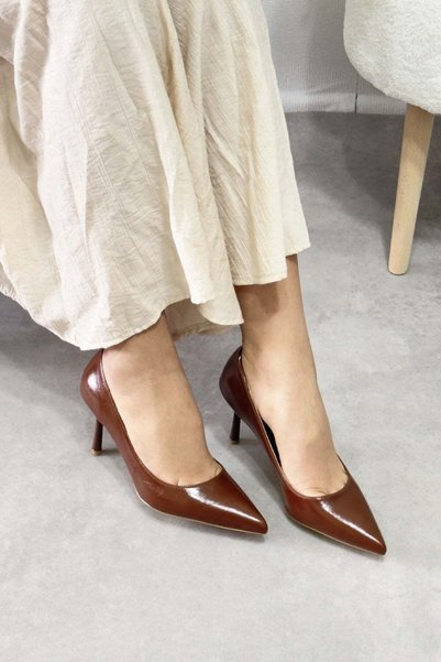 Modezya Queen Taba Rustic Women's Pointed Toe Stiletto