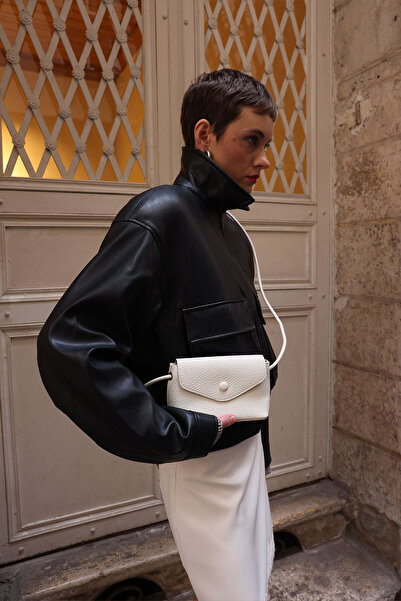 LUTVELIZADE Τσάντα 2617 - Δερμάτινη τσάντα με κάλυμμα, μικρή, σε λευκό χρώμα,...