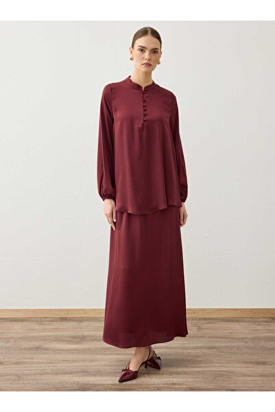 Refka Set tunică și fustă cu nasturi din țesătură satinată - Roșu închis