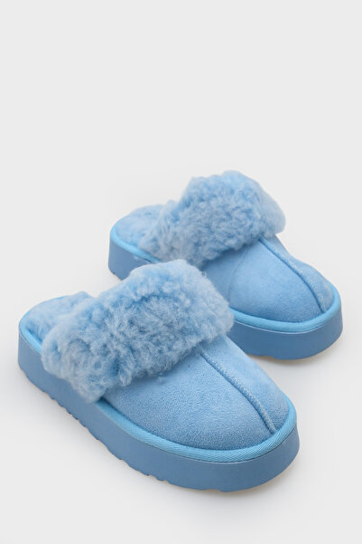Capone Outfitters Florri Furry Closed Toe Women's Slippers