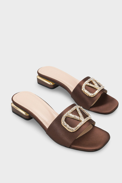 Capone Outfitters Round Blunt Toe Stoned Buckled Satin Short Heeled Women's S...