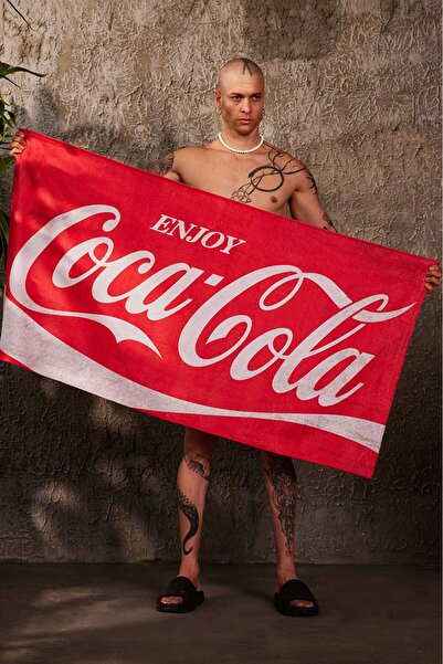 Plus Eighteen 140X75Cm Cola Beach Towel