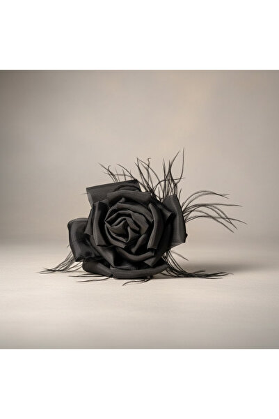 Handmade Siyah Tüy Detaylı Kumaş Çiçek Broş