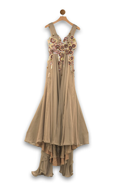 Stylein فستان مزين من بتال ميوز