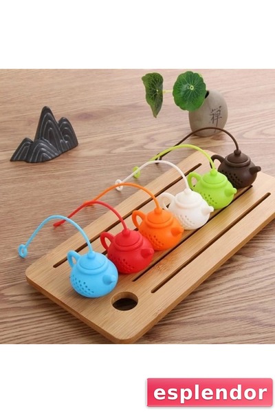 esplendor Tea Strainer with Teapot Design