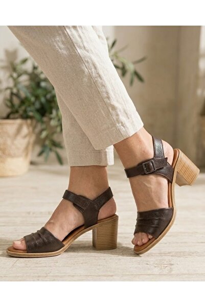 Ender İç Dış H Genuine Leather Low Heel Brown Women's Sandals