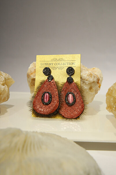 CHARM "Wild Elegance" Earrings - Textured Teardrop with Central Crystal