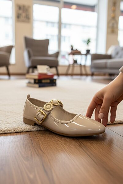 enoch ميدالية ذهبية عتيقة للنساء مع إكسسوارات ماري جين حذاء مسطح