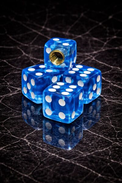 LIGHTNIX MAVİ Zar Şeklinde Sibop Kapağı 4’lü Set Universal Metalize Oto Aksesuar