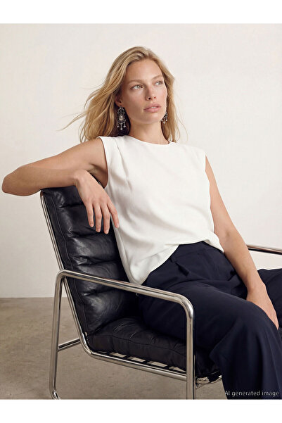 LC Waikiki Özmarka Νέα Σεζόν Μπλούζα με λαιμόκοψη ποδηλάτου