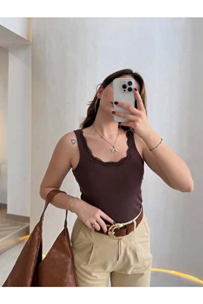 IŞILDA FASHION Блуза с презрамки и дантелени детайли на яката