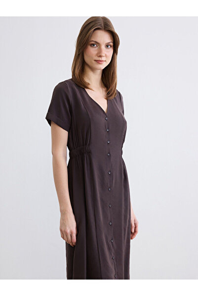 LC Waikiki Özmarka Νέα Σεζόν Φόρεμα με λαιμόκοψη V και εφαρμογή στη μέση