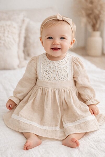 Pure Boutique Rochita bebe fetite eleganta bej cu dantela maneca lunga din mu...