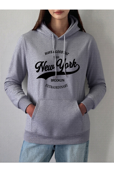 NOISSEY تي شيرت نسائي مريح بجيب من New York Brooklyn Letter Print بغطاء رأس ل...