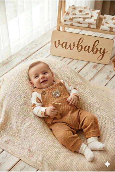 VaVbaby طقم سالوبيت أطفال محبوك بنقشة الوافل مع شكل دمية دب بني (هدية جوارب)