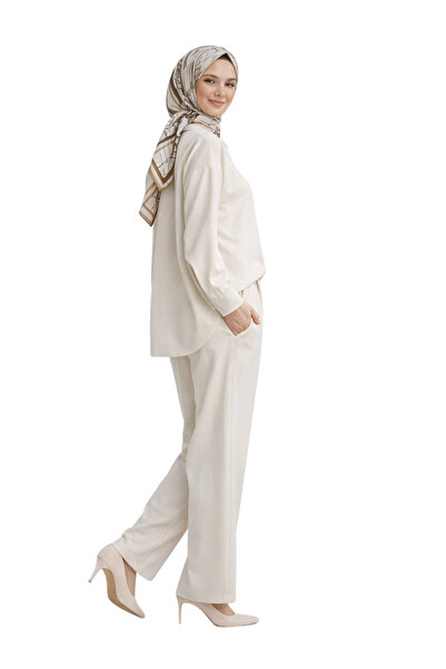 DESIGN AND ME Women's Two-Piece Suit Shirt Pants Suit with Brooch Detail