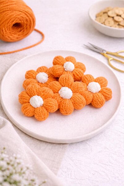 NecloveCraft Knitted Daisy Motif Flowers - 10 Pieces