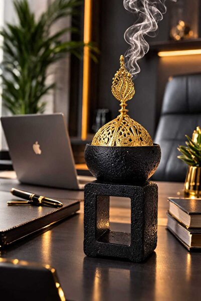 Banum Luxury Modern Home -Ofis Siyah Ve Altın Tonlu Tütsülük