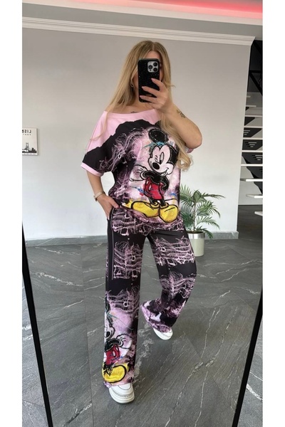 RED WOMAN FASHİON Mickey Team