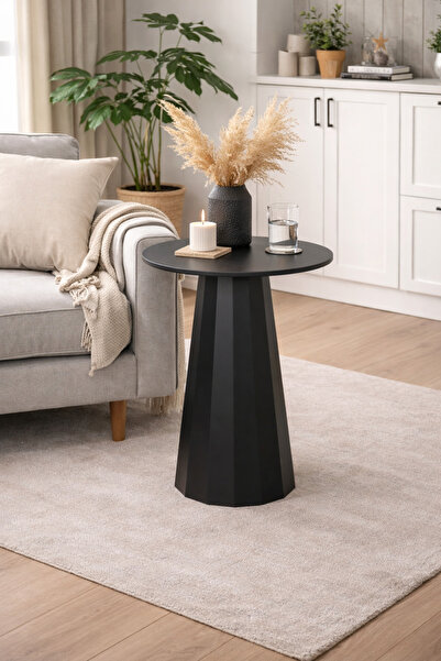 Crestj A round side table with a stylish, modern design, measuring 60 cm in d...