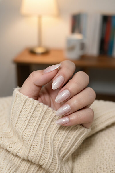 Easy Beauty Kısa Badem Nude Kedi Gözü MEDIUM Beden 10 Adet Takma Tırnak Seti ...