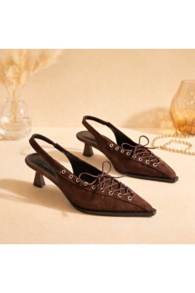 CİMİLİ SHOES Women's Encapsulated Lace Detailed Pointed Toe Low Heel Shoes