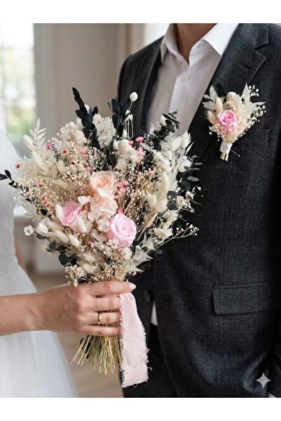 Hidden Botanics Sonsuz Güllü ve Şoklanmış Papatyalı Gelin Buketi - Okaliptüs ...