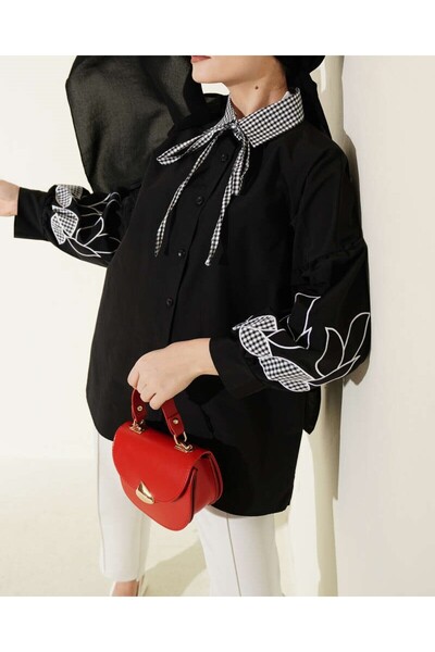 Burcia Collar with Plaid Sleeves and Embroidered Sleeves