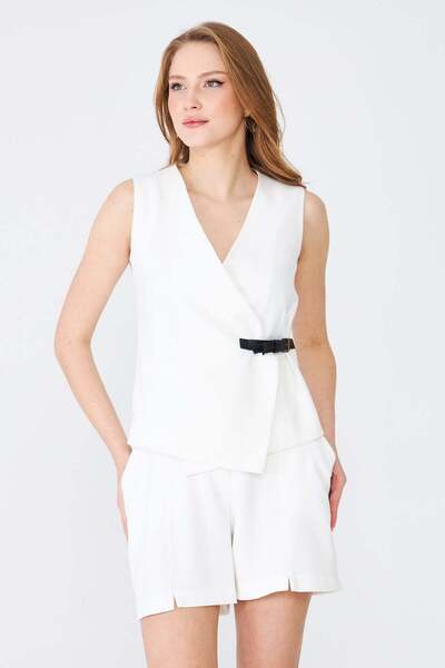 Sortie Women's White Belt Detail Asymmetrical Cut Vest