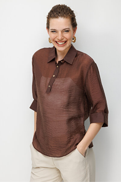 Desen Triko Women's Buttoned Collar Three-Quarter Sleeve Shirt Brown