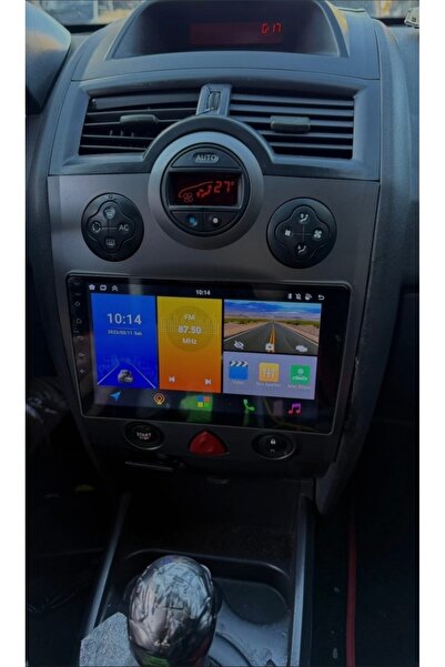 Navigold Renault Megane 2 alta takılan multimedya geri görüş kamerası carplay