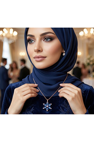 PiaMood 925 Ayar Gümüş Manolya Çiçeği Kadın Kolye