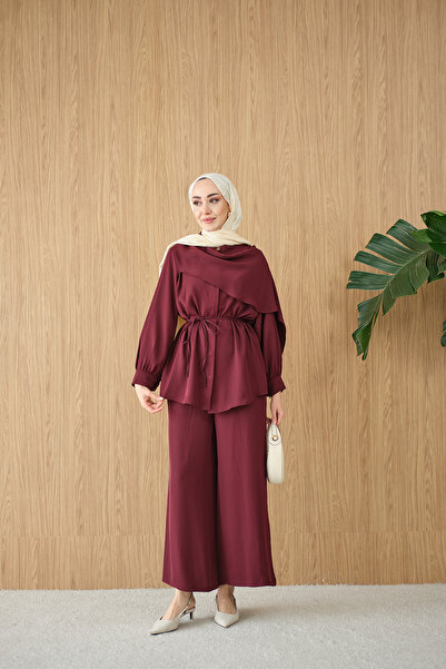 LOCCO Дамски костюм с талия на колан и скрити копчета, бордо