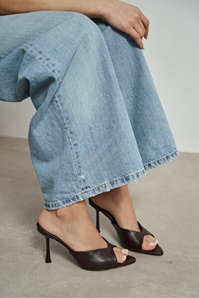 NİŞANTAŞI SHOES Rodi Brown Matte Pointed Toe Women's Stiletto Heel U Slippers