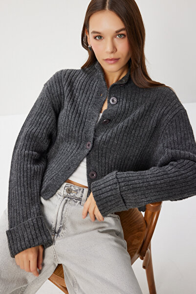 Lovelyİstanbul Soft-Textured Mock Neck Knitwear Cardigan Lnf0026 Anthracite