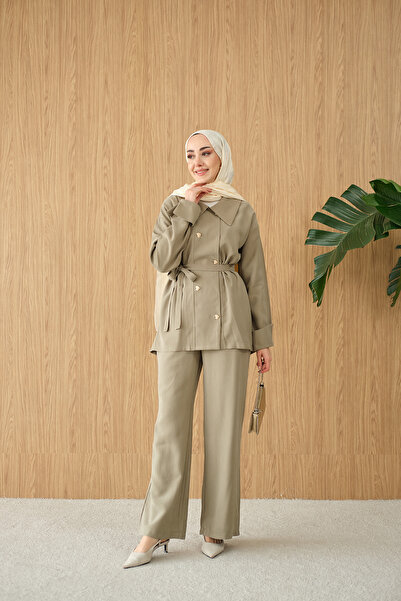 LOCCO Costum de damă cu nasturi în formă de inimă, cu curea detalii, verde